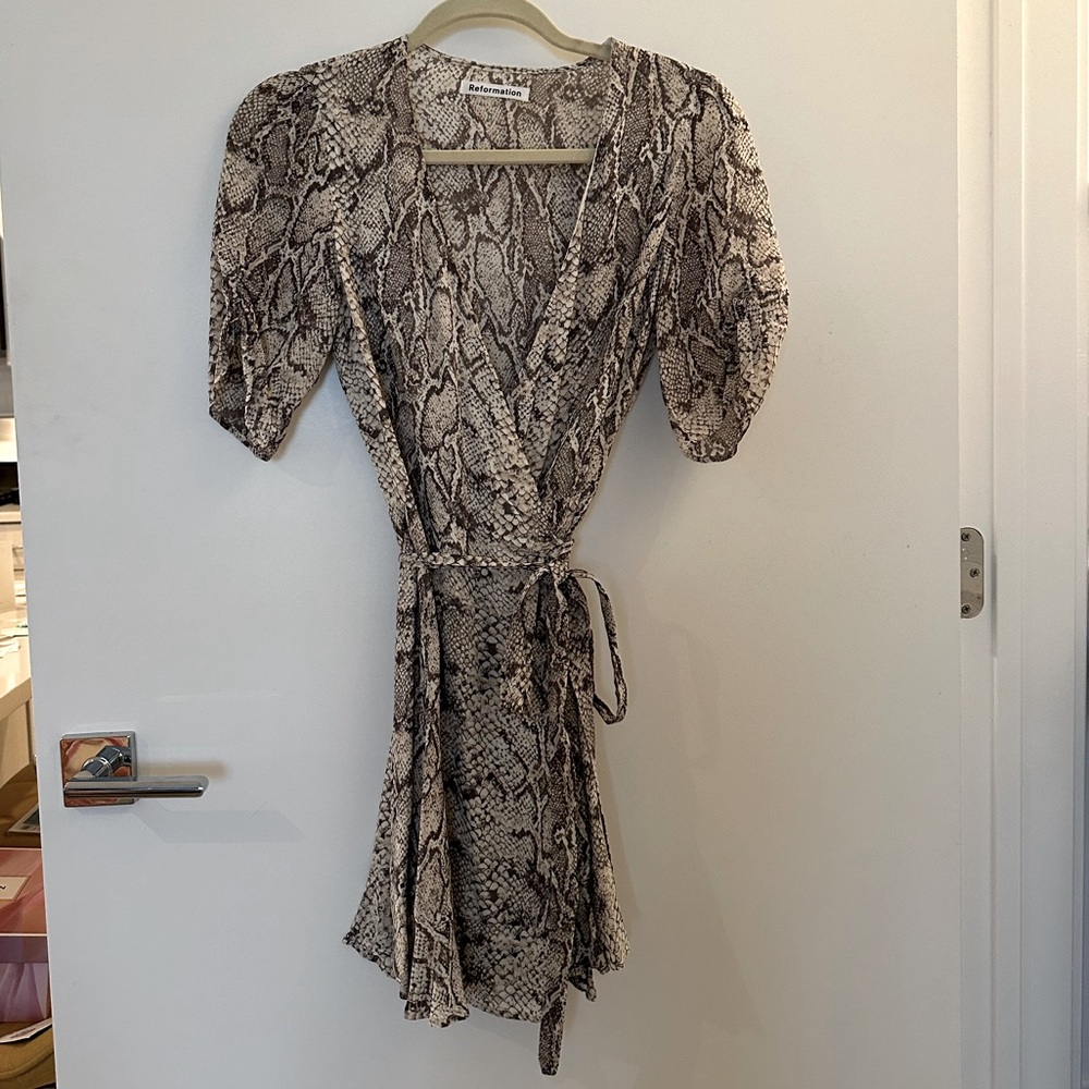 Reformation wrap dress. Size xs. Animal print. Short length.
